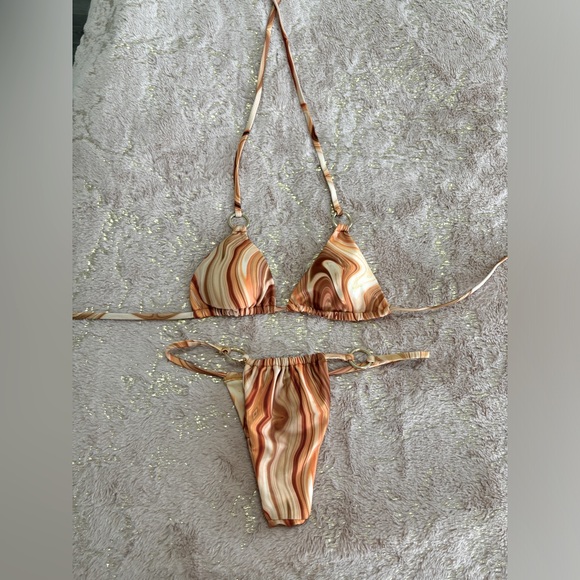 BERRY BEACHY abstract neutral bikini set - Picture 4 of 6